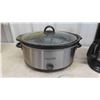 Image 2 : Sunbeam Crock Pot Slow Cooker , Stainless Pot , Pyrex Cookware & 