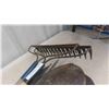 Image 2 : 5 Hand Yard Tools: 2 Spades, 2 Rakes , 1 Potato Fork