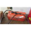 Image 2 : 3 Metal Gas/Oil Cans 