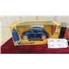 Image 2 : (2) Diecast Cars in Boxes Scale 1:24 - 1974 Pinto & 1959 Volkswagon