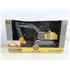 Image 2 : New Old Stock John Deere Diecast Excavator Scale 1:50 , Peterbilt Model 335 Diecast