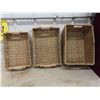 Image 2 : Wicker Baskets, Fireplace Bellows, Globe, Tie Rack & More 