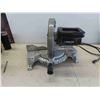 Image 2 : Delta 10'' Compound / Miter Saw -Works 