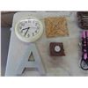 Image 9 : 6 Dinner Mats , Wicker Paper Plate Holders , Wind Chimes , Rustic Shelf & More 