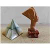 Image 7 : 6 Egyptian Pictures on Papyrus 13'' x 9'' , Onyx Pyramid 2 1/2'' x 2 1/2'' x 2 3/4'' ,