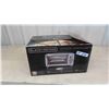 Image 1 : New Black and Decker Convection 4 Slice Toaster Oven 