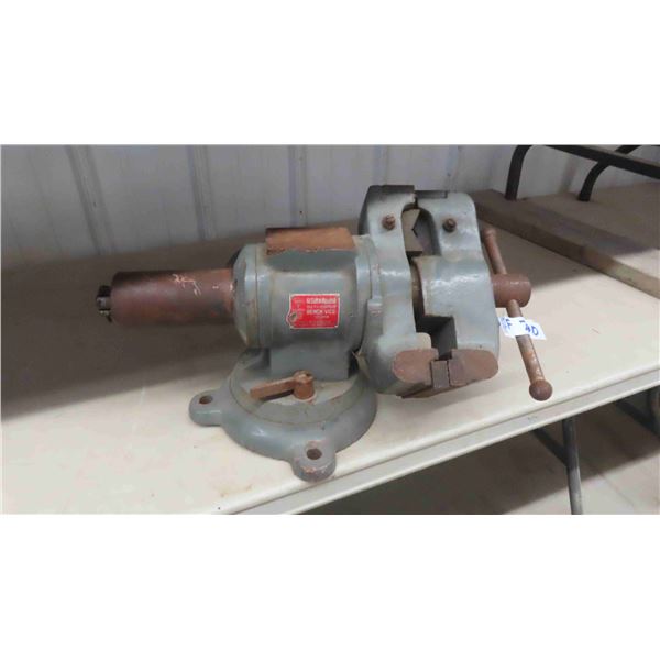 Heavy Duty Vice 5'' One Side , Other Pipe Vice 