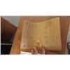 Image 8 : Westinghouse Cabinet Radio 30'' x 24'' x 12'' 