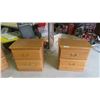 Image 11 : 4pce Oak Bedroom Suite: Oak Dresser 56'' x 38'' x 18'' Plus Mirror , 2 Night 