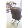 Image 3 : Leather Style Swivel Office Chair 