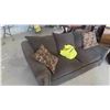 Image 6 : Couch 88'' Wide and Love Seat 64'' Wide with Legs 