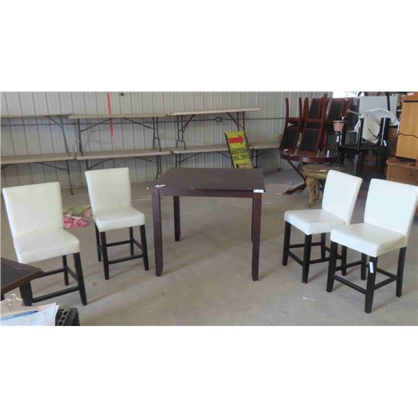 Table 36'' x 42'' x 42'' with 4 Chairs 