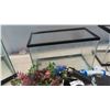 Image 3 : 3 Aquariums : 17'' x 24'' x 12'' , (2) 10'' x 16'' x 8'' , Plus Accessories, Pumps, 