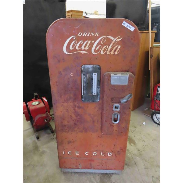 Vintage Coca Cola Vendo 39 Upright Drink Machine 