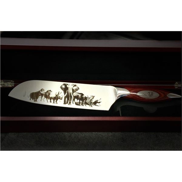 Dangerous 7 Engraved Custom DSC Logo 8 inch Classic Series Santoku Knifes with DSC Logoed Box