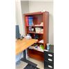 Image 2 : PAIR OF MATCHING MAHOGANY BOOKSHELVES 29 X 12 X 65"