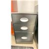 Image 2 : 3 ASSORTED SIZE SMALL FILING CABINETS