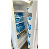 Image 2 : FRIGIDAIRE STANDING FREEZER WITH APPROX 75 FREEZER PACKS