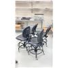 Image 2 : 4 ROLLING BIOFIT CHAIRS