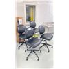 Image 2 : 4 STATIONARY BIOFIT CHAIRS