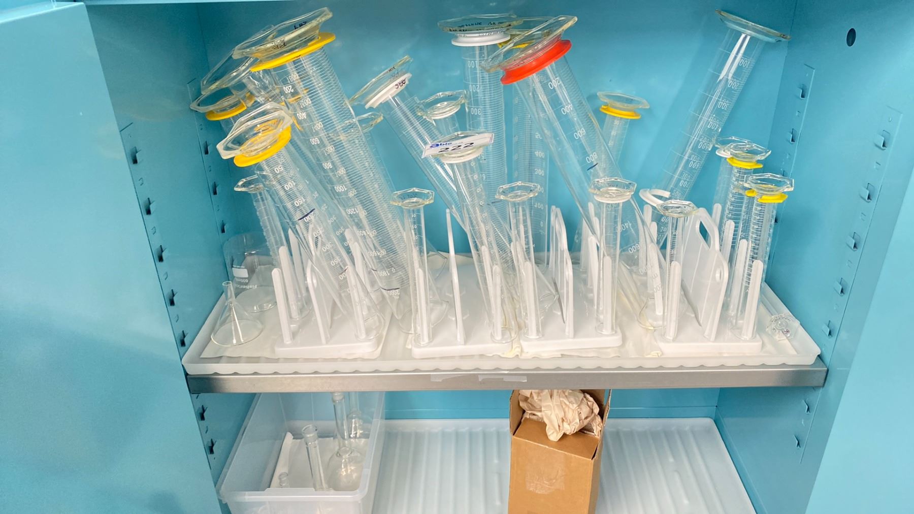 Uline Lab Glassware Rack CONTENTS OF ULINE STORAGE CABINET; ASSORTED BEAKERS AND GLASSWARE ...