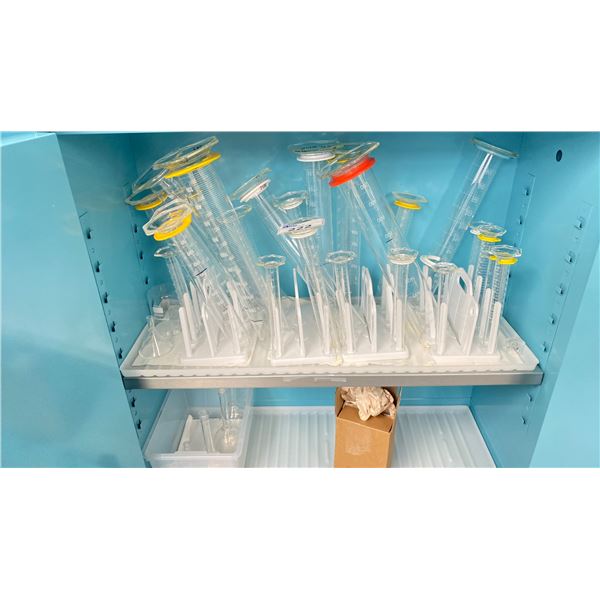 CONTENTS OF ULINE STORAGE CABINET; ASSORTED BEAKERS AND GLASSWARE ...