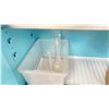Image 3 : CONTENTS OF ULINE STORAGE CABINET; ASSORTED BEAKERS AND GLASSWARE