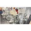 Image 2 : LOT OF ASSORTED BEAKERS AND GLASSWARE