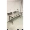 Image 2 : STAINLESS STEEL WORK TABLE APPROX 5 X 2 X 2.5