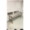 Image 2 : STAINLESS STEEL WORK TABLE APPROX 5 X 2 X 2.5