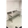 Image 2 : STAINLESS STEEL WORK TABLE APPROX 5 X 2 X 2.5