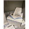 Image 2 : 18 BOXES OF VWR LIGHT DUTY TISSUE WIPERS