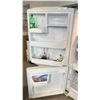 Image 3 : GE FRIDGE WITH BOTTOM COOLER (CONTENTS WILL BE EMPTIED)