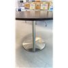 Image 2 : 4 FOLDING TABLES AND ONE ROUND TABLE