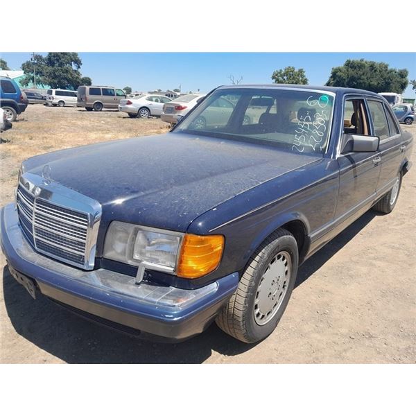 1990 Mercedes-Benz 420-Class