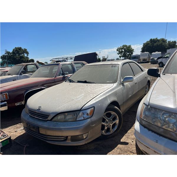 2001 Lexus ES 300
