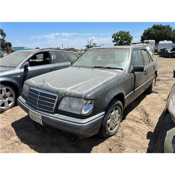 1995 Mercedes-Benz E-Class