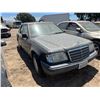 Image 2 : 1995 Mercedes-Benz E-Class