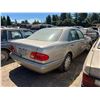 Image 3 : 1997 Mercedes-Benz E-Class