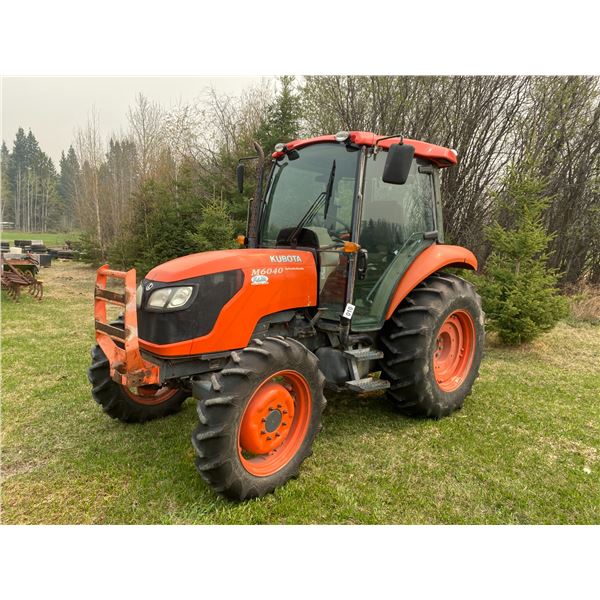 Kubota M6040 Tractor, CAHR, Front Wheel assist, Shuttle shift, 64 HP, 2 Hyds., 3-point, Live PTO, Fr