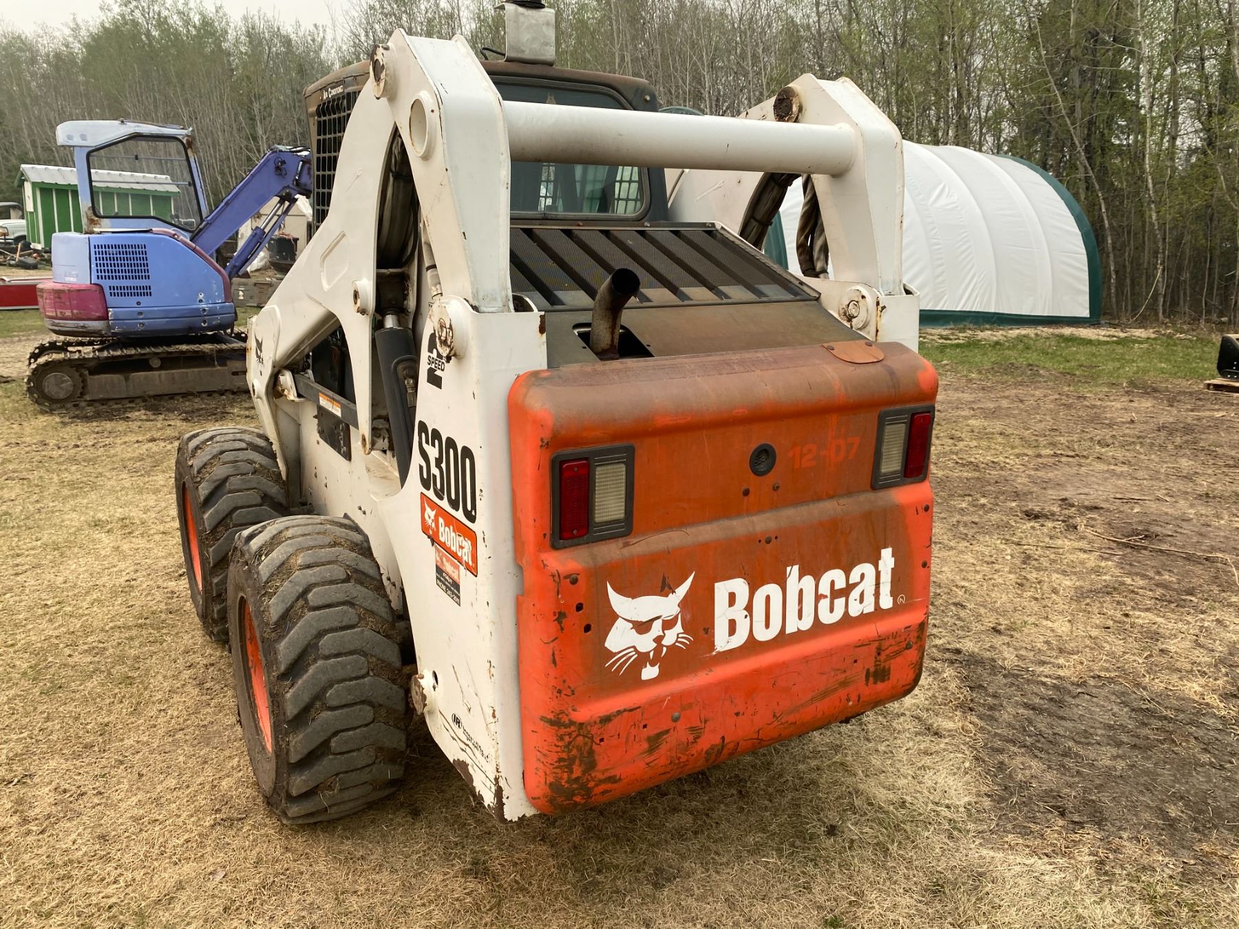 2007 S300 Bobcat, 2 spd, High Flow, Quick Attach, Enclosed Cab, Hand or