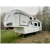 Image 1 : 2010 Forest River, Wildcat 5th Wheel, 30 ft Holiday Trailer, new lino, new slide awnings, new tires,