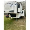 Image 21 : 2010 Forest River, Wildcat 5th Wheel, 30 ft Holiday Trailer, new lino, new slide awnings, new tires,