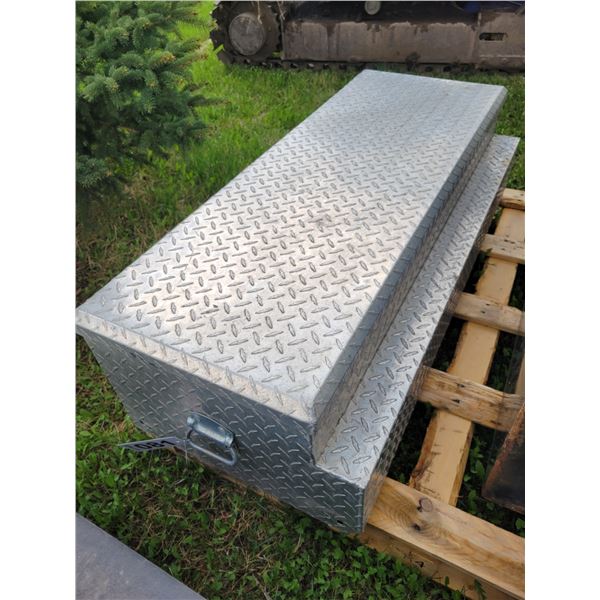 48" Checker plate tool box