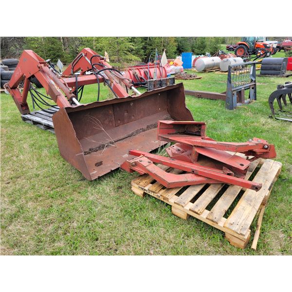 74L F.End loader (c/w mounting brackets, fits Case 1490) & Bale spear