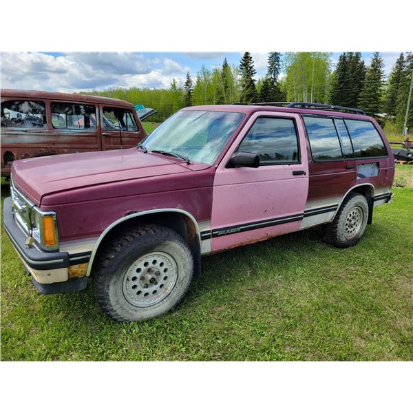 1996 Blazer Tahoe, SN. 1GNDT13W9R2118572, Sold for parts (West Yard)