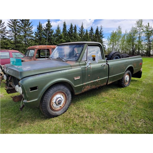 Approx. 1972 GMC, 72" box, green, 6 cyl. Standard, SN. TCS2421511893