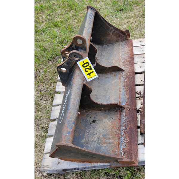 38.5" Bucket, fits bobcat hoe