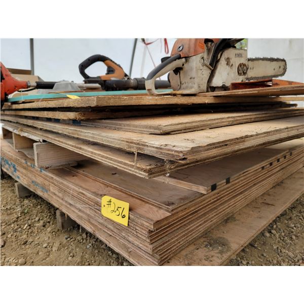 Various sheets of wood, 4- 3/4" plywood & chipboard