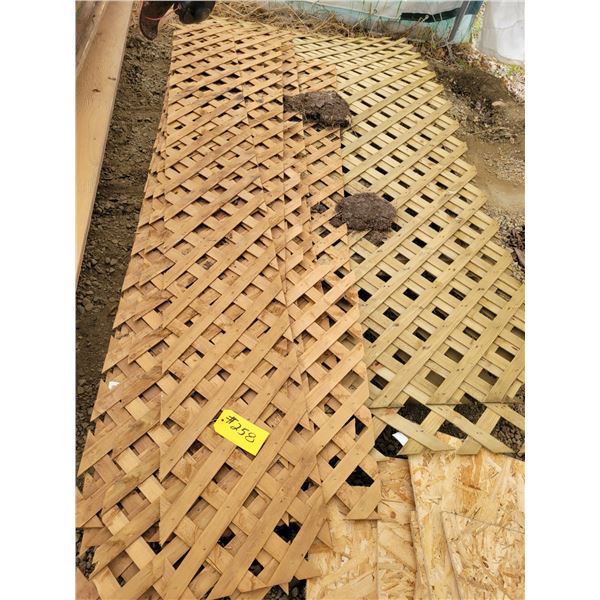 Qty of wood lattice panels